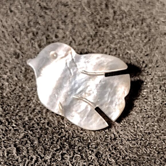 Vintage Mother of Pearl Cuff Link Set w/Rhinestone Insets & Carved Dove Button - Picture 5 of 9